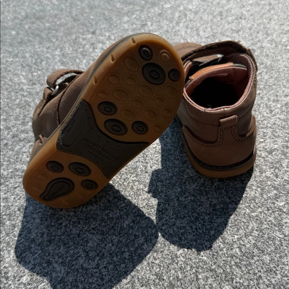Stride rite Quinn boys leather lined boot flexible walker